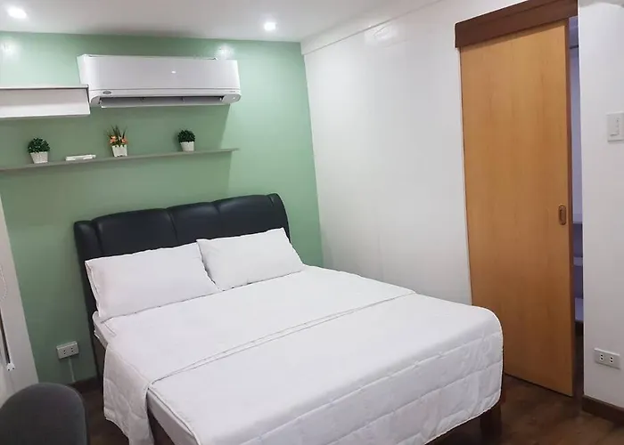 Apartment Loft Style Unit In Makati With Netflix Wifi