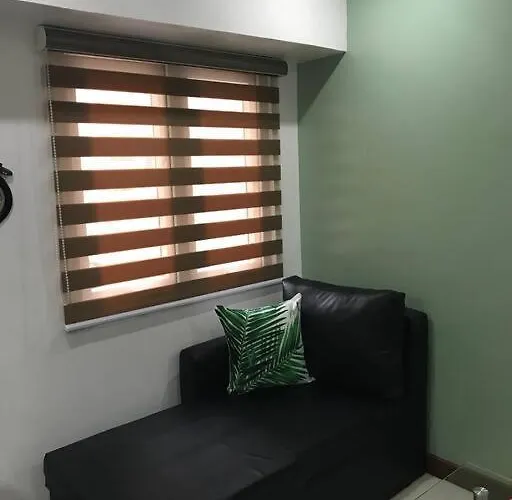 Loft Style Unit In Makati With Netflix Wifi Apartment *