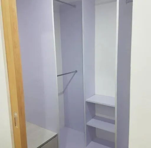 Loft Style Unit In Makati With Netflix Wifi Manila