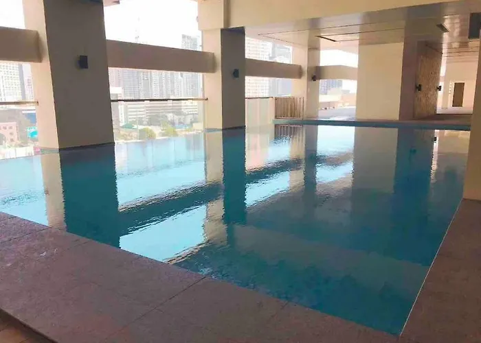 Loft Style Unit In Makati With Netflix Wifi *
