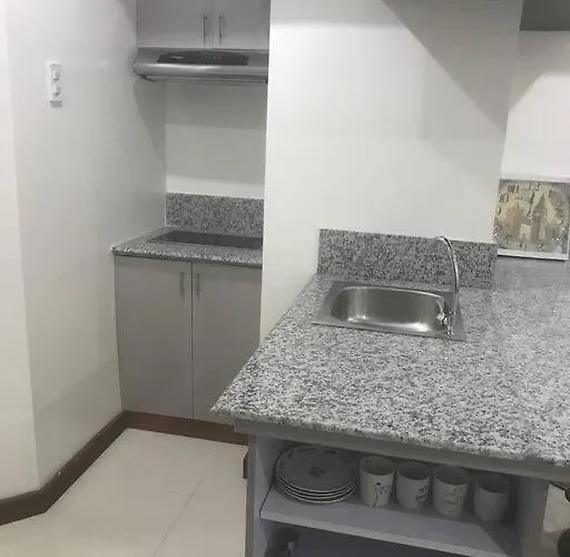 Loft Style Unit In Makati With Netflix Wifi Apartment